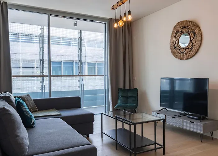 公寓 Prime Riverside 1bdr By Lovelystay *